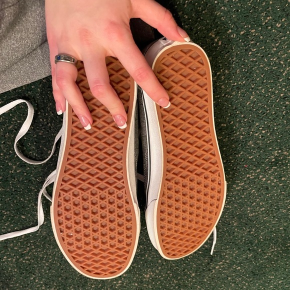 gray vans - Picture 3 of 5